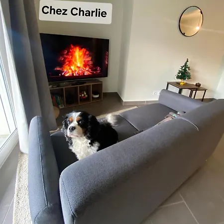 Chez Charlie Houssen