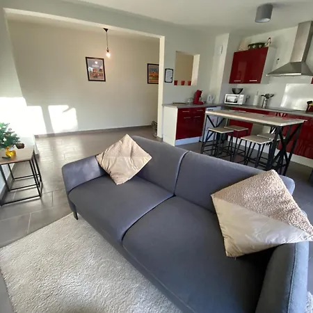 Apartment Chez Charlie Houssen