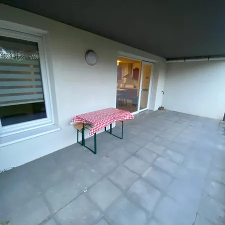 Chez Charlie * Houssen